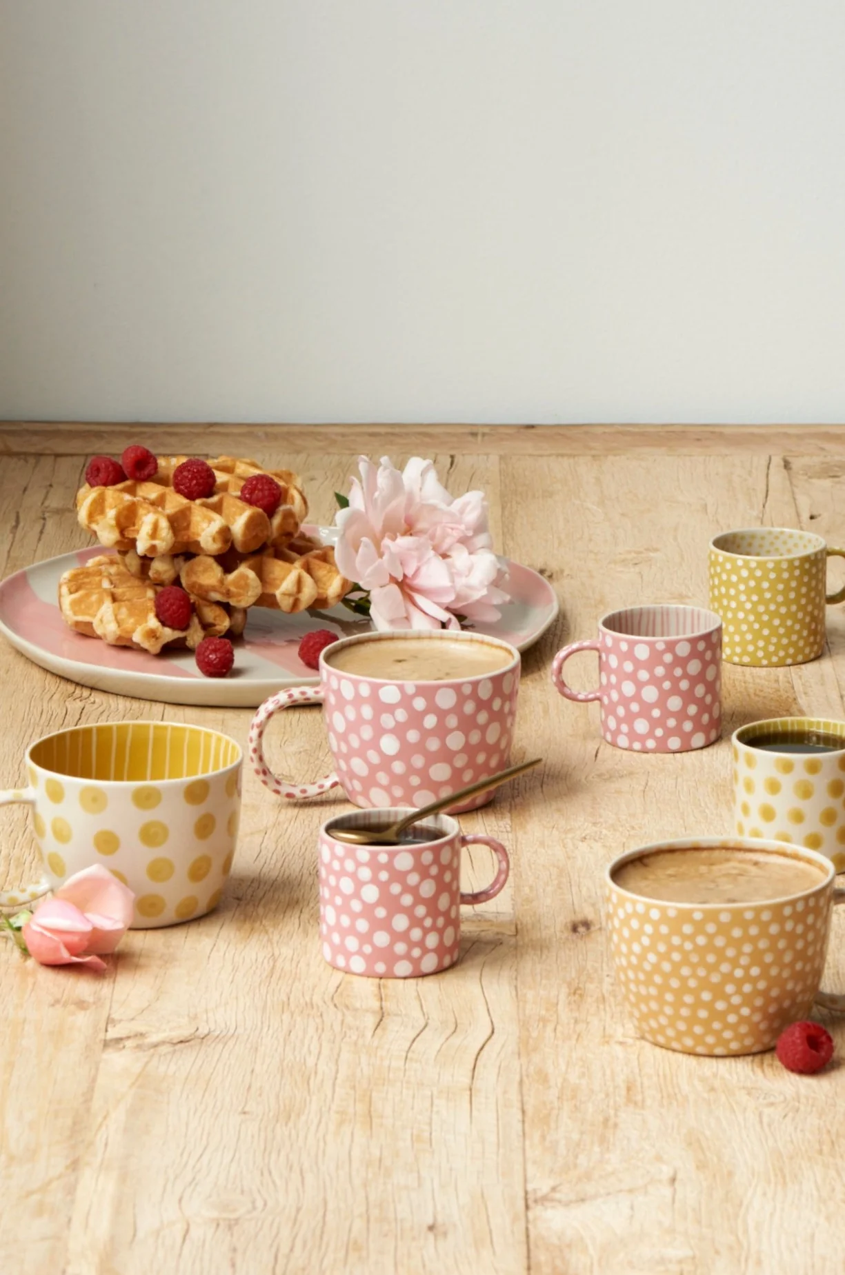 CHINO MUG MUSTARD DOT - Image 2
