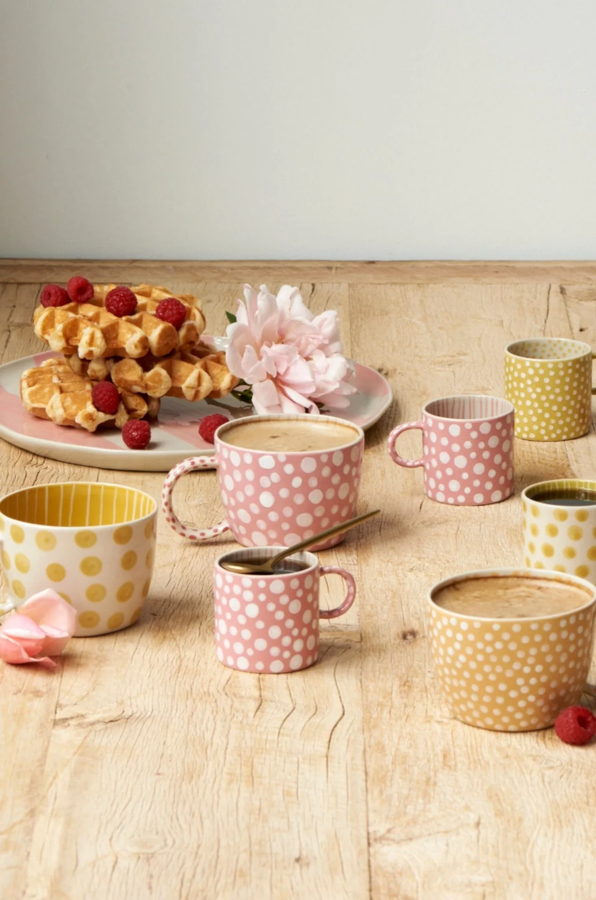 CHINO MUG PINK DOT - Image 2